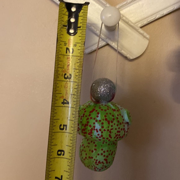 Holiday Shrooms - Picture 5 of 6